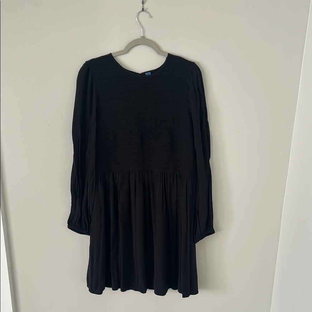 Old Navy Black Long Sleeve Smocked Bodice Dress